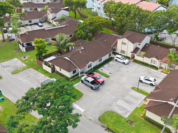 17270 NW 60th Ct, Hialeah FL 33015