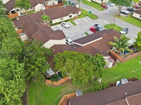 17270 NW 60th Ct, Hialeah FL 33015
