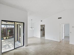 17270 NW 60th Ct, Hialeah FL 33015
