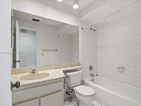 17270 NW 60th Ct, Hialeah FL 33015
