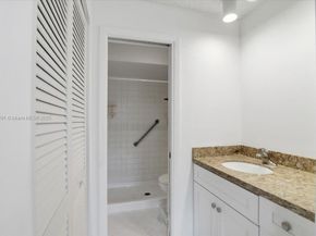 17270 NW 60th Ct, Hialeah FL 33015