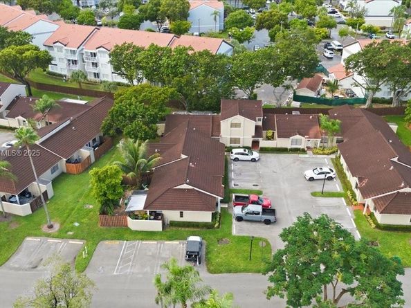 17270 NW 60th Ct, Hialeah FL 33015