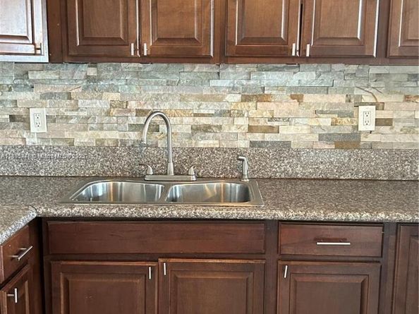 6241 Fletcher St, Hollywood FL 33023