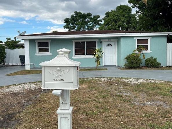 6241 Fletcher St, Hollywood FL 33023