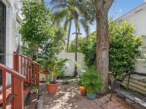 728 SE 2nd St, Pompano Beach FL 33060