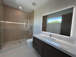 604 SW 7th St, Fort Lauderdale FL 33315