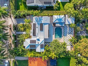 659 NE 73rd St, Miami FL 33138