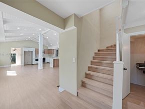 659 NE 73rd St, Miami FL 33138