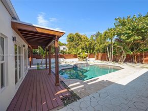 659 NE 73rd St, Miami FL 33138