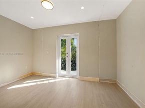 659 NE 73rd St, Miami FL 33138