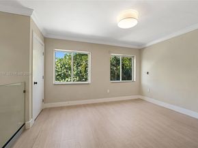 659 NE 73rd St, Miami FL 33138