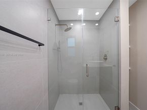 659 NE 73rd St, Miami FL 33138