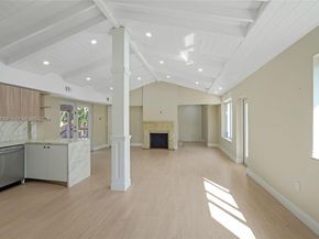 659 NE 73rd St, Miami FL 33138