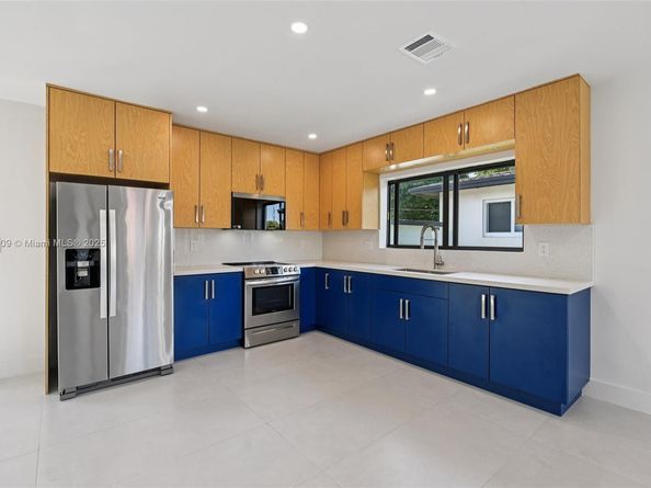 5152 SW 6th St, Coral Gables FL 33134