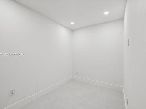 5152 SW 6th St, Coral Gables FL 33134