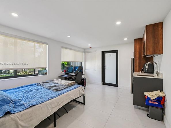 5152 SW 6th St, Coral Gables FL 33134