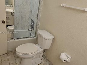 2620 NE 135th St 431, North Miami FL 33181