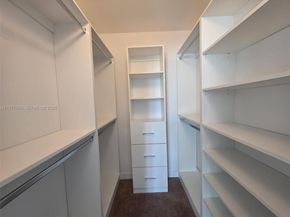 1111 SW 1st Ave 1823N, Miami FL 33130