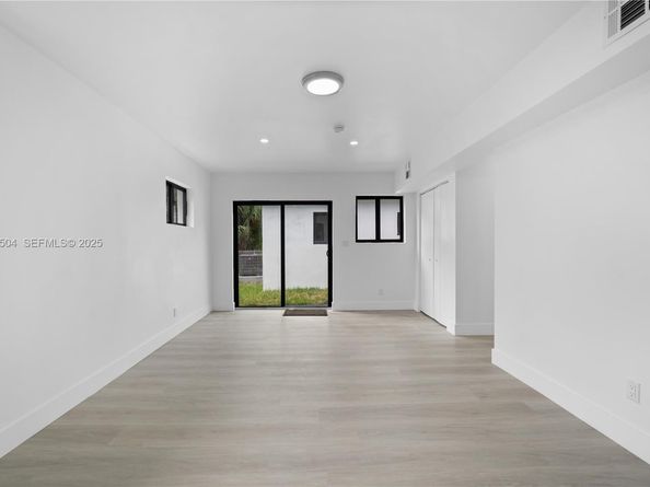 2983 NW 1st St, Pompano Beach FL 33069