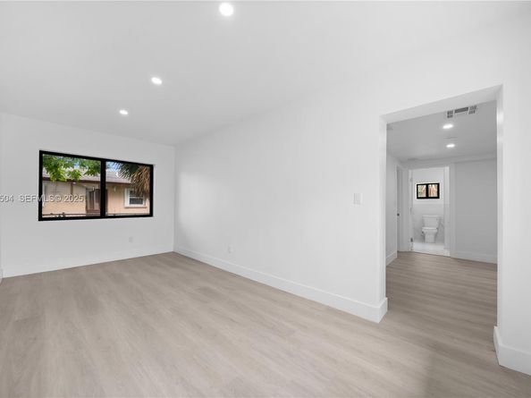 2983 NW 1st St, Pompano Beach FL 33069