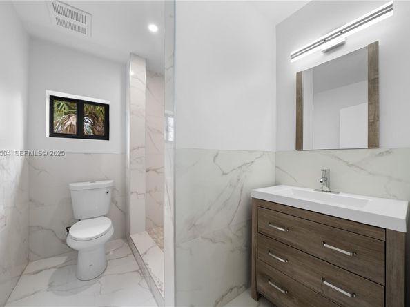 2983 NW 1st St, Pompano Beach FL 33069