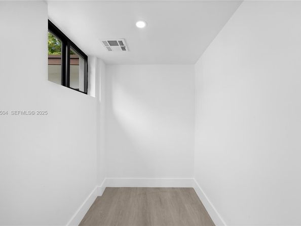 2983 NW 1st St, Pompano Beach FL 33069