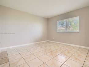 1107 NE 41st Ave, Homestead FL 33033