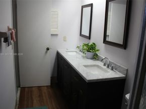 1419 40th St, West Palm Beach FL 33407