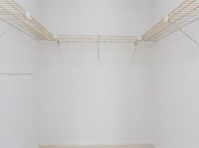 210 172nd St 432, Sunny Isles Beach FL 33160