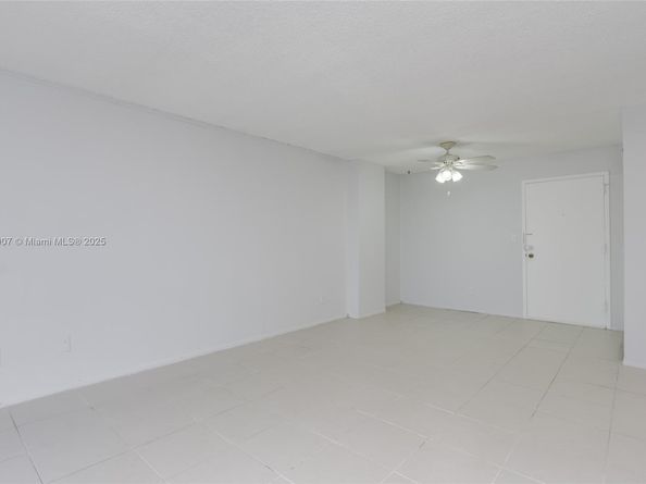 210 172nd St 432, Sunny Isles Beach FL 33160
