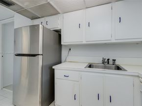 210 172nd St 432, Sunny Isles Beach FL 33160