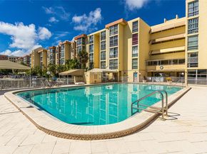 210 172nd St 432, Sunny Isles Beach FL 33160