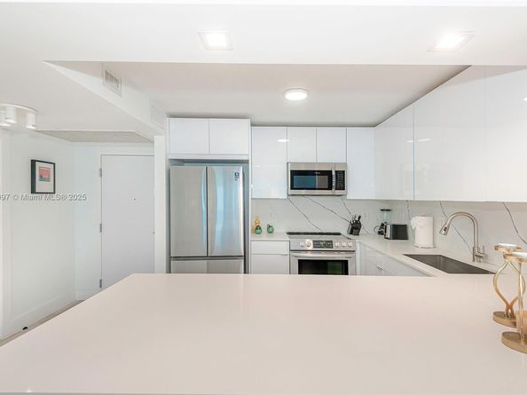 2301 Collins Ave 1505, Miami Beach FL 33139