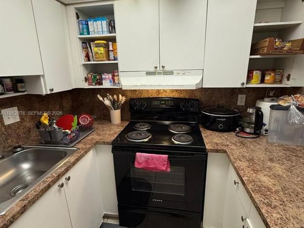 2029 NW 46th Ave E305, Lauderhill FL 33313