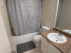 2029 NW 46th Ave E305, Lauderhill FL 33313