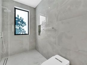 34 SW 26th Rd, Miami FL 33129