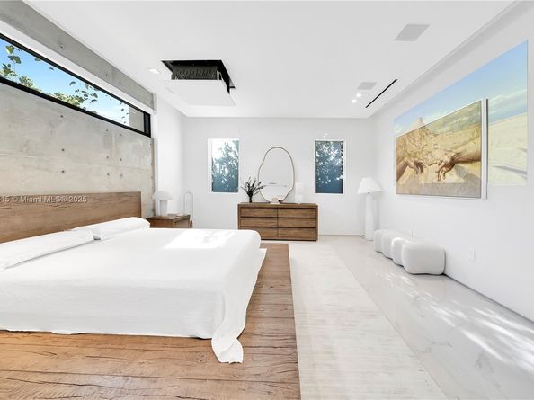 34 SW 26th Rd, Miami FL 33129