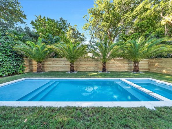 34 SW 26th Rd, Miami FL 33129