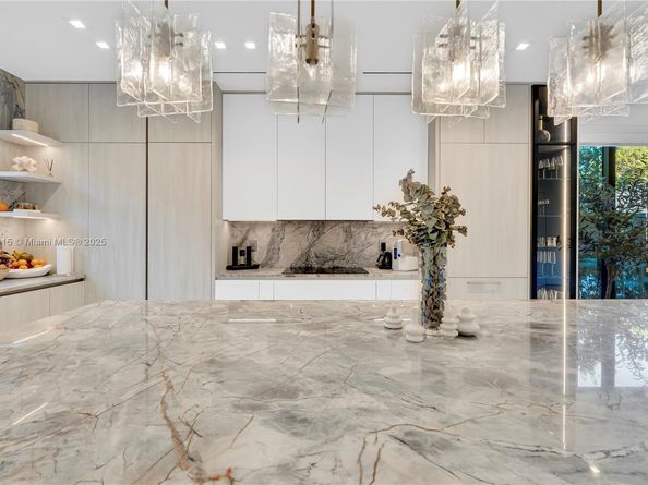 34 SW 26th Rd, Miami FL 33129