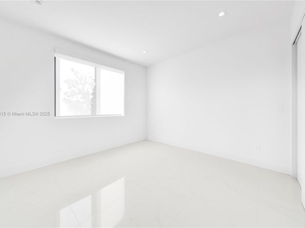 34 SW 26th Rd, Miami FL 33129