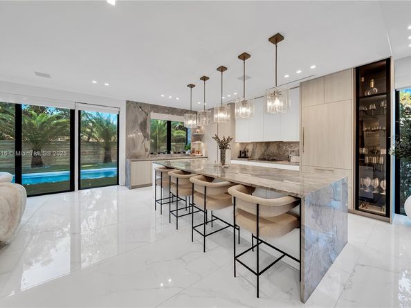 34 SW 26th Rd, Miami FL 33129