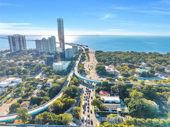 34 SW 26th Rd, Miami FL 33129