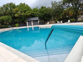 601 Ives Dairy Rd 1018, Miami FL 33179