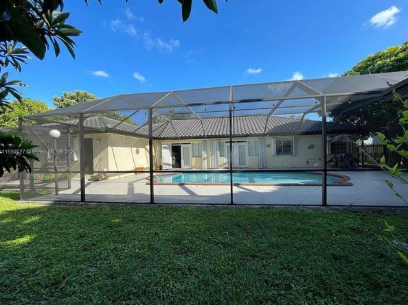 15181 SW 156th Ter, Miami FL 33187