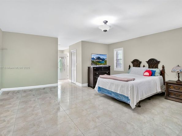 15181 SW 156th Ter, Miami FL 33187