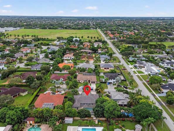 15181 SW 156th Ter, Miami FL 33187