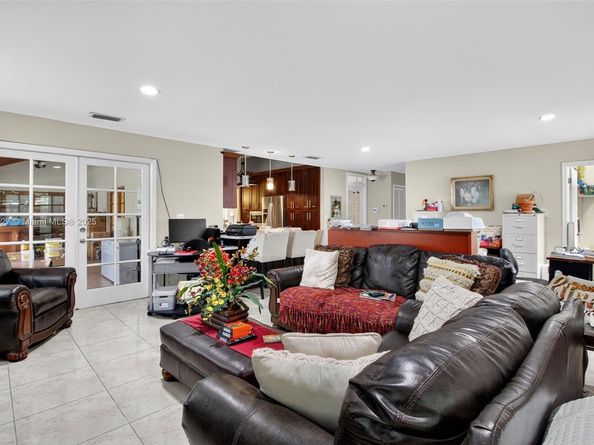 15181 SW 156th Ter, Miami FL 33187