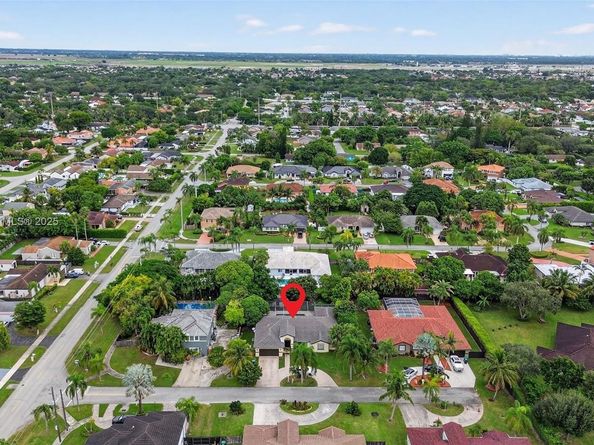 15181 SW 156th Ter, Miami FL 33187