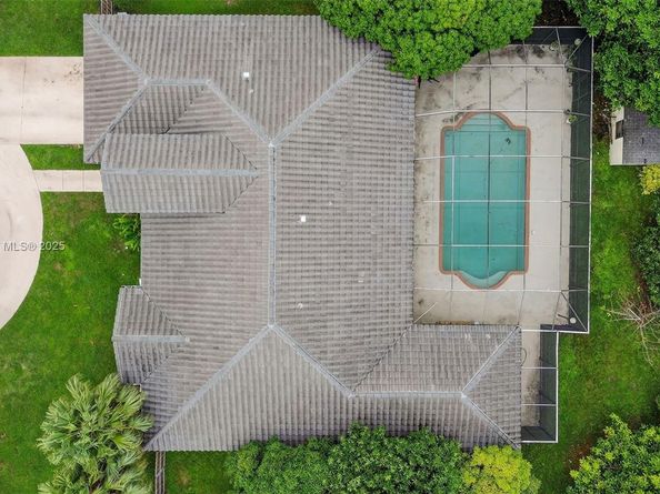 15181 SW 156th Ter, Miami FL 33187