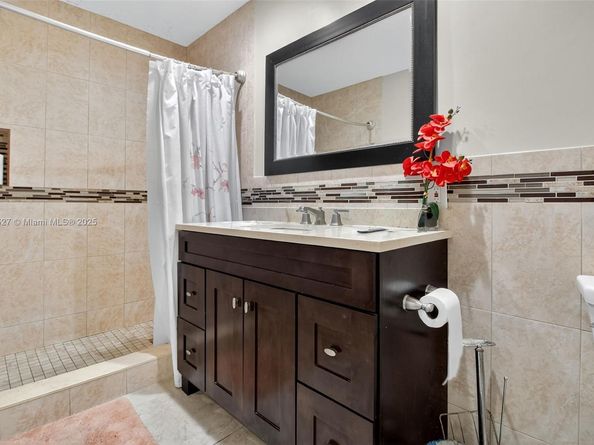 15181 SW 156th Ter, Miami FL 33187